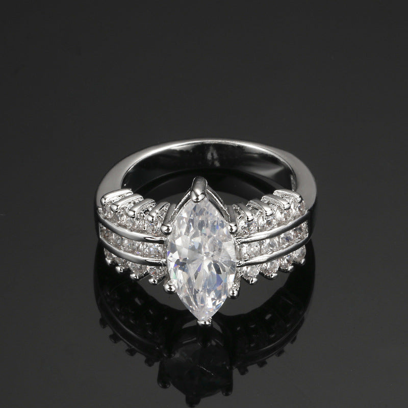 Odette Mercer ring | witgoud 16k