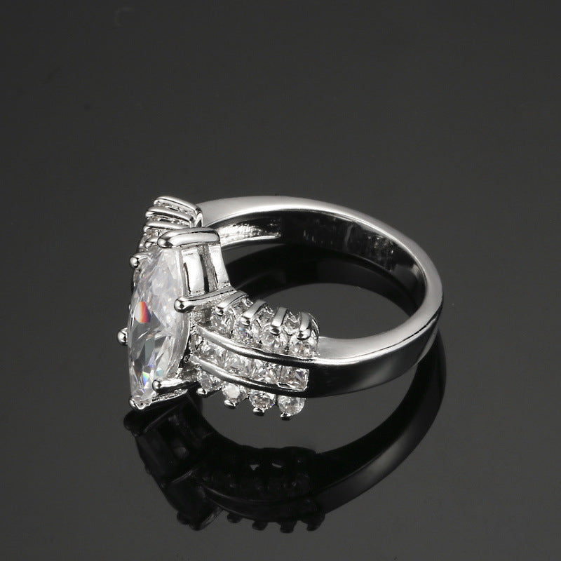 Odette Mercer ring | witgoud 16k