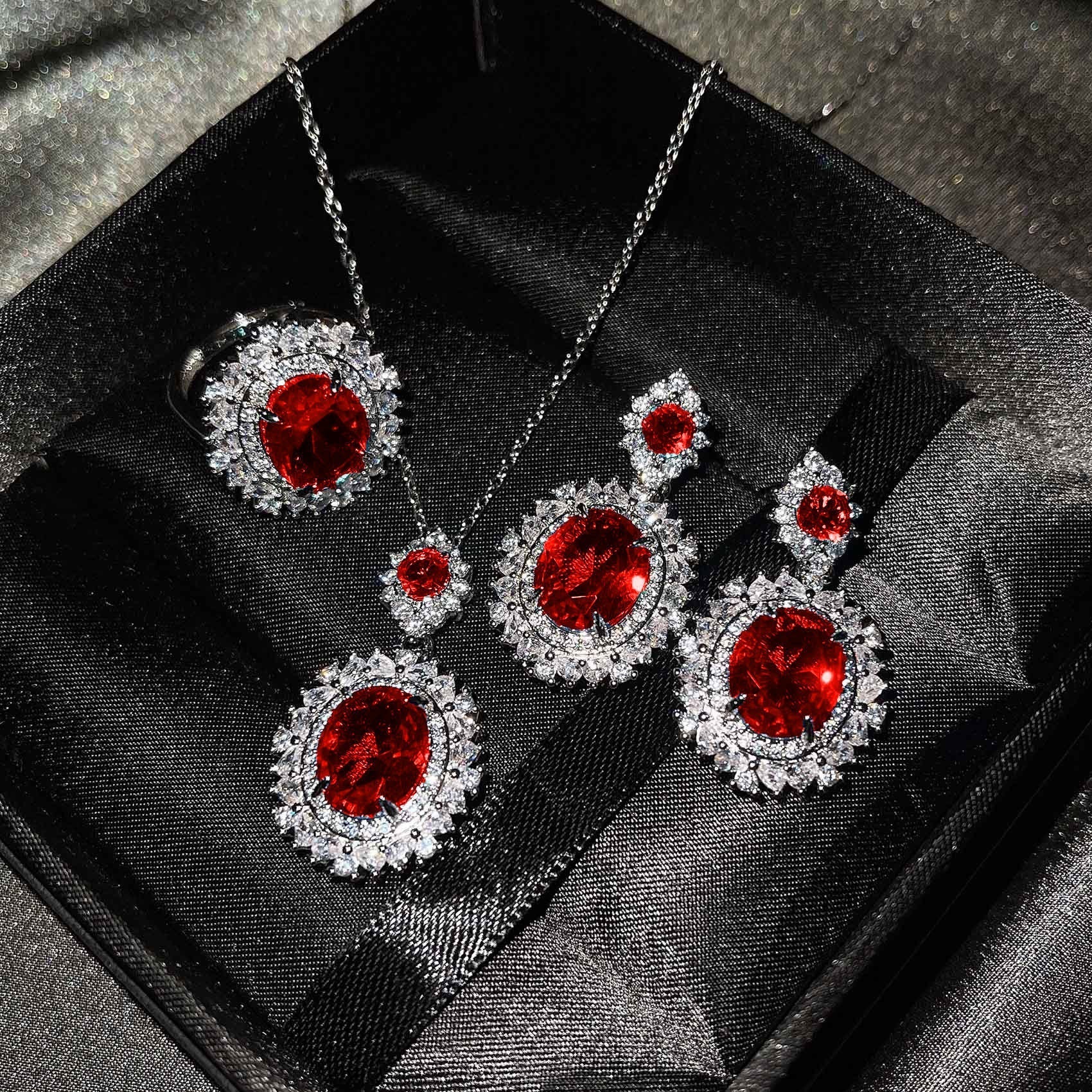 Vespera Aetherin Roze Set | Witgoud 18k