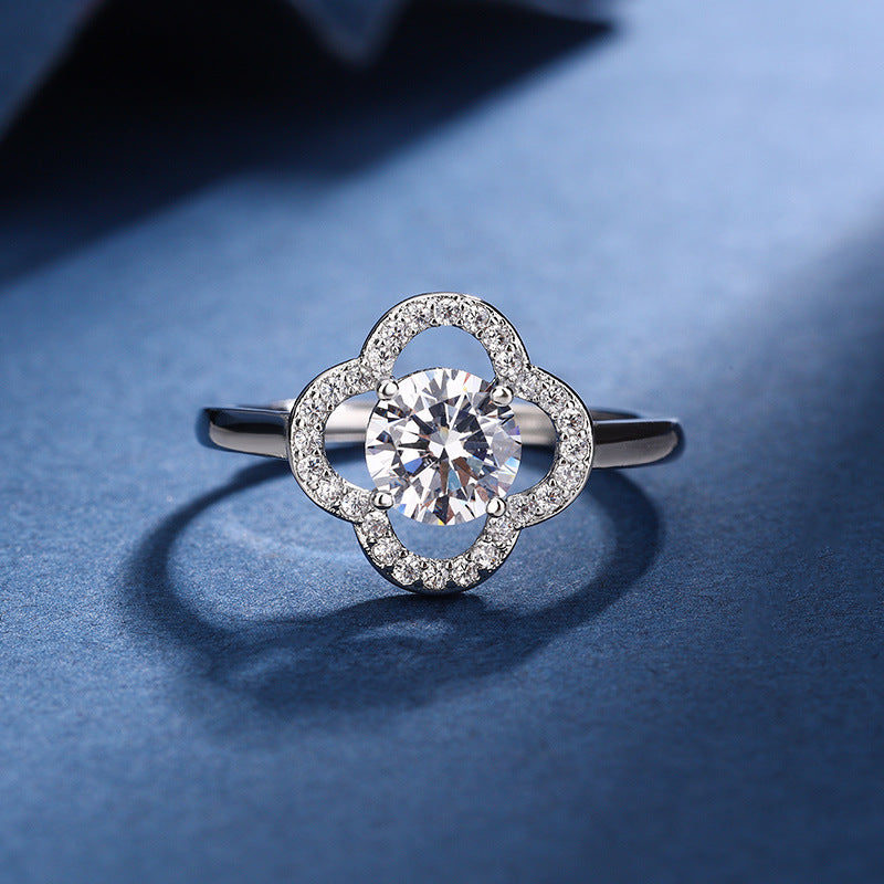 Aria Klaverblad Bedelset | Witgoud 16k
