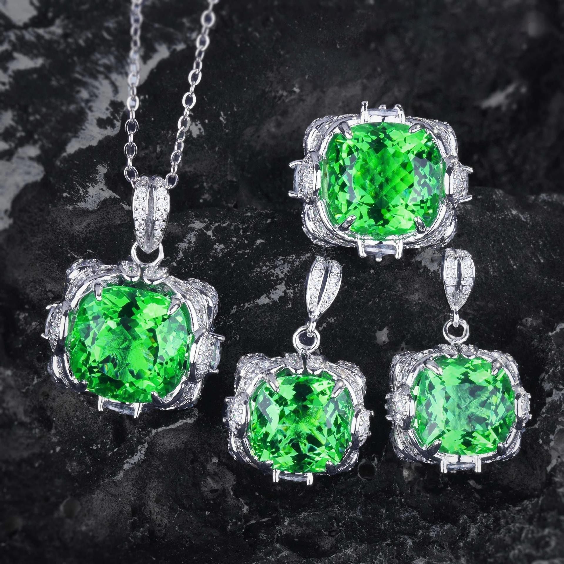 Velora Thandrelle Aquamarijn gezet | witgoud 14k