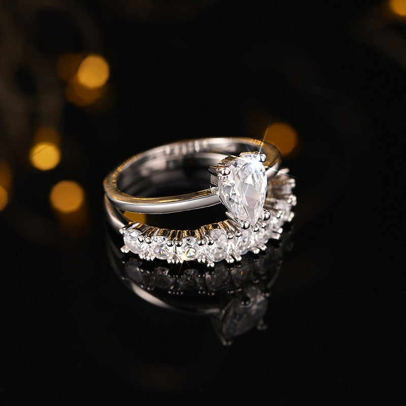 Vivienne Hartley ring | witgoud 18k