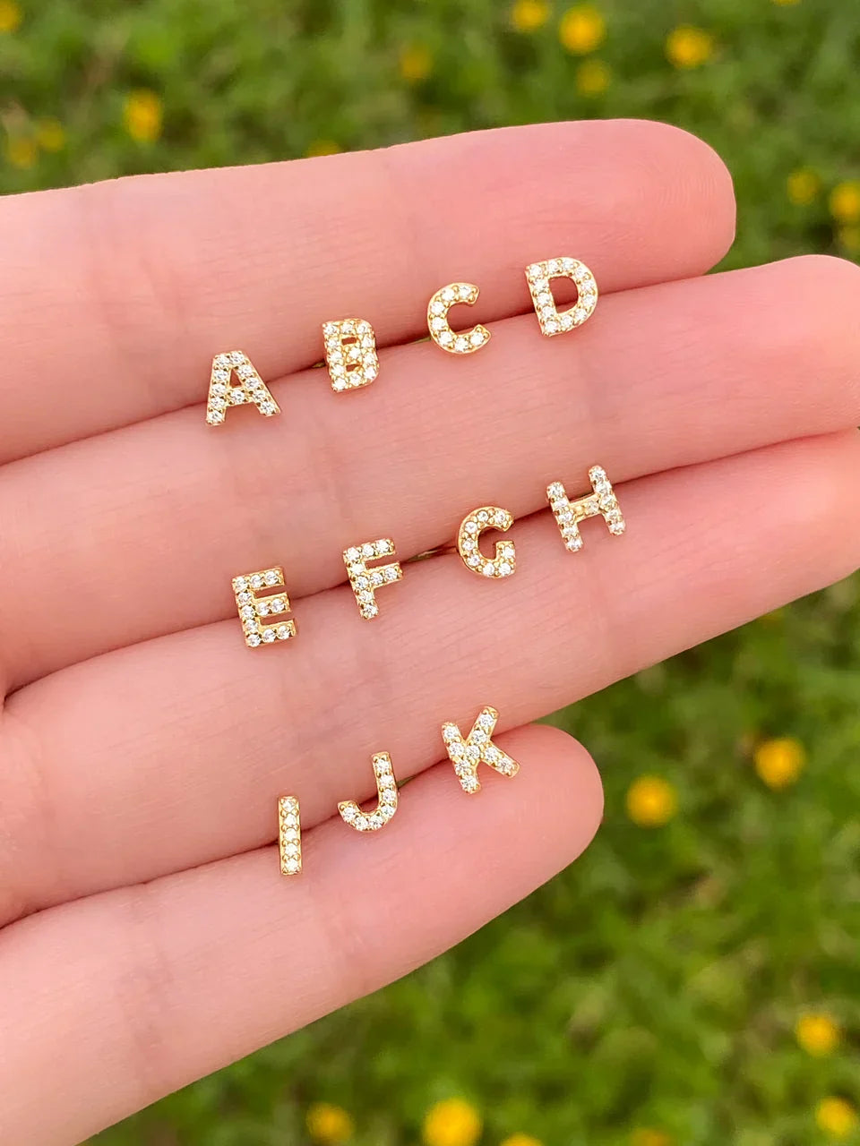 Initiaal oorbel | Goud 16k