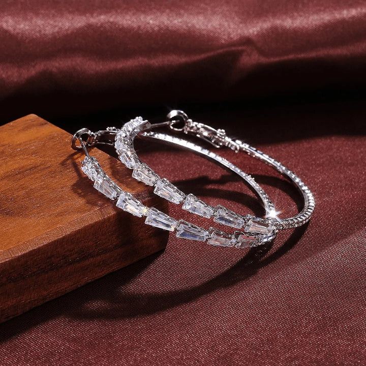 Camilla Vestalia oorbellen | Witgoud 18k