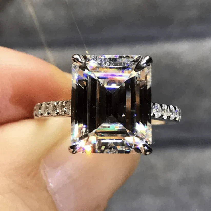 Bettina Lorenzi ring | witgoud 18k