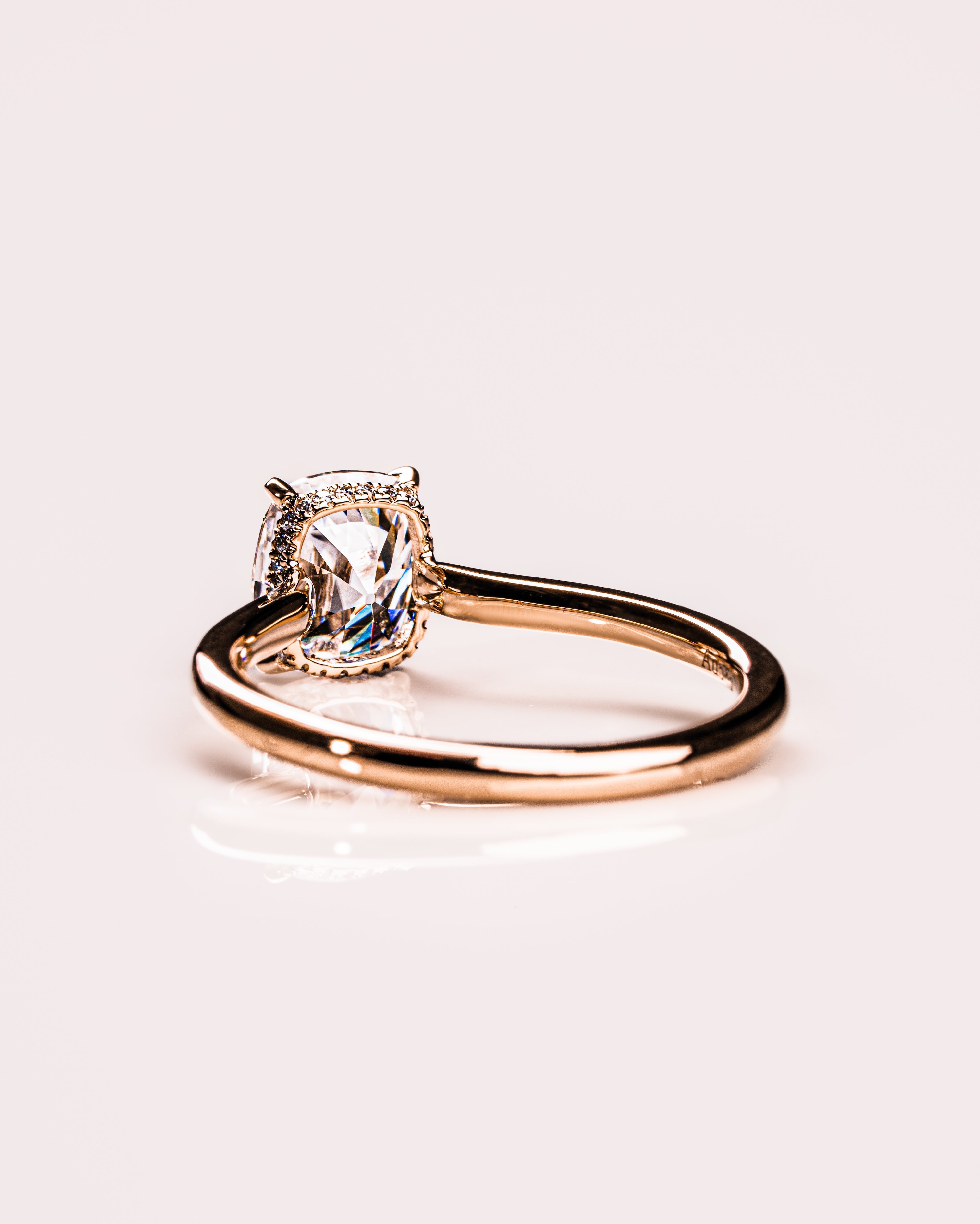 Jasmijn - Langwerpig kussen | Goud 18k
