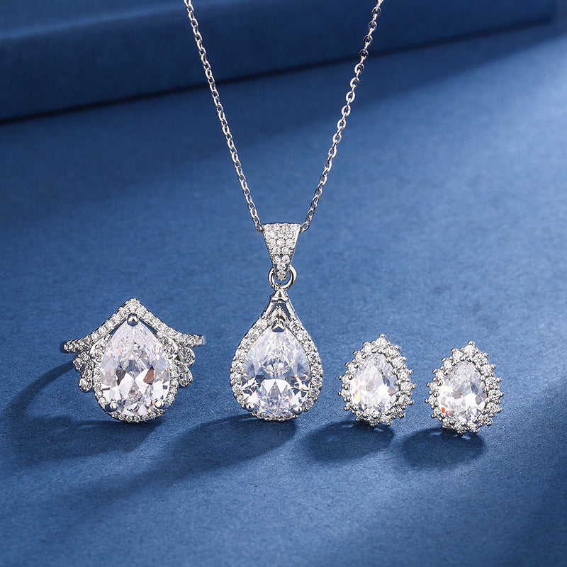 Aria Witte Trappel Set | Wit Goud 16k