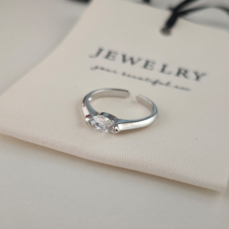 Aya Sterling Ring | Witgoud 16k