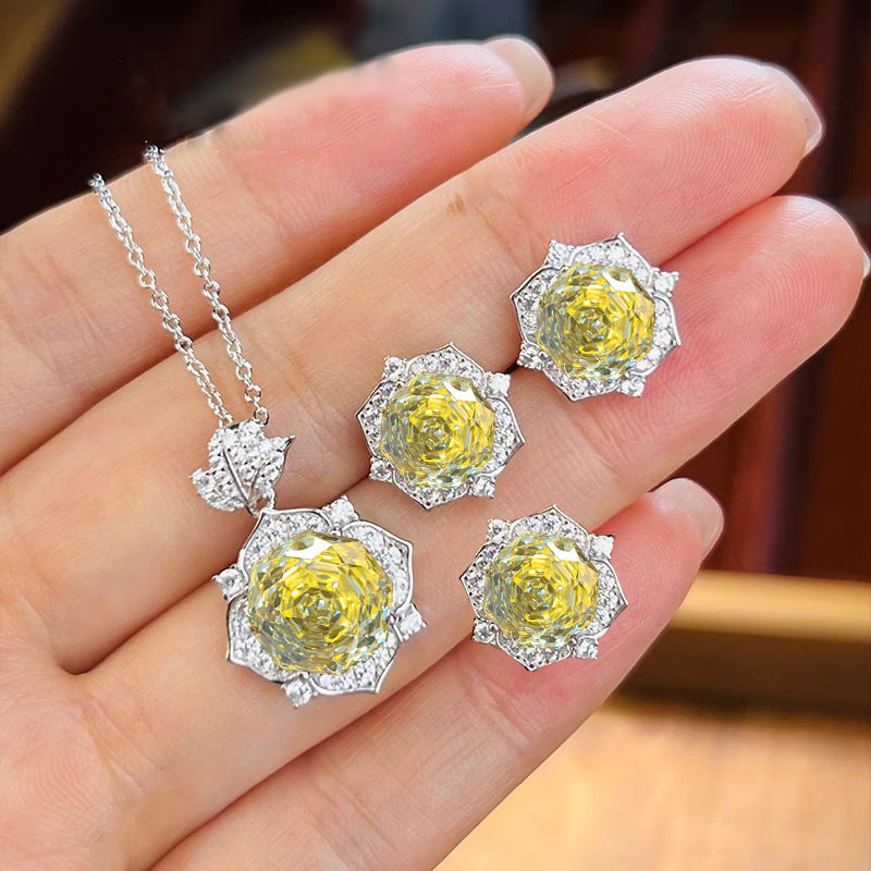 Amara Gouden Roos Set | witgoud 14k