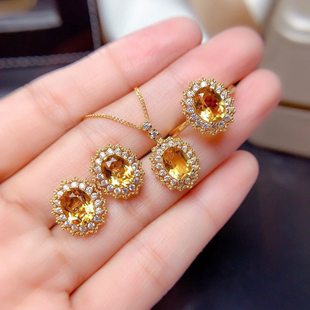 Solenne Vireya Goud 18k