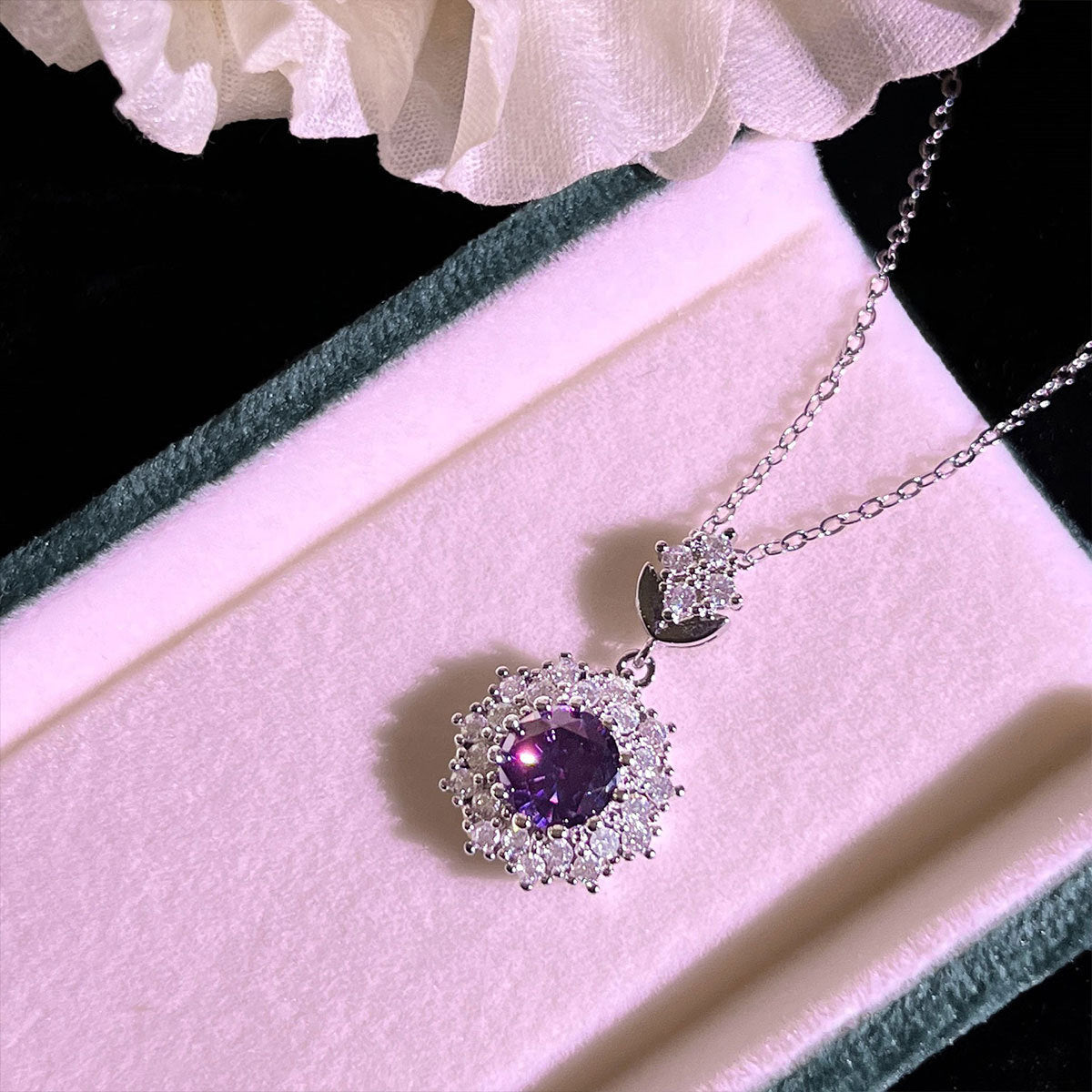 Livia Amethnaagel Set | witgoud 16k