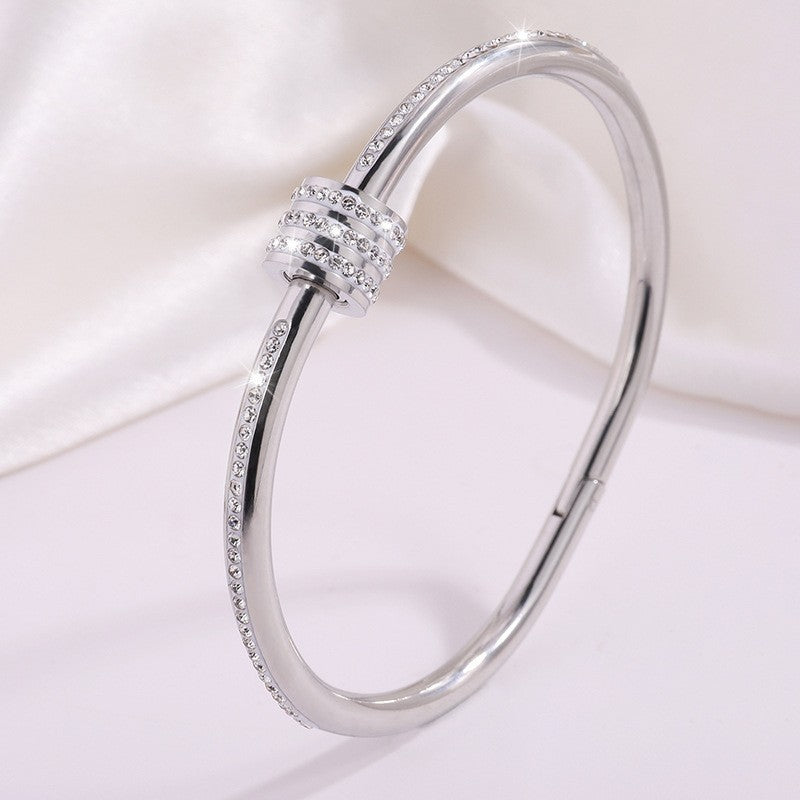 Tessandra Virelli armband | witgoud 16k