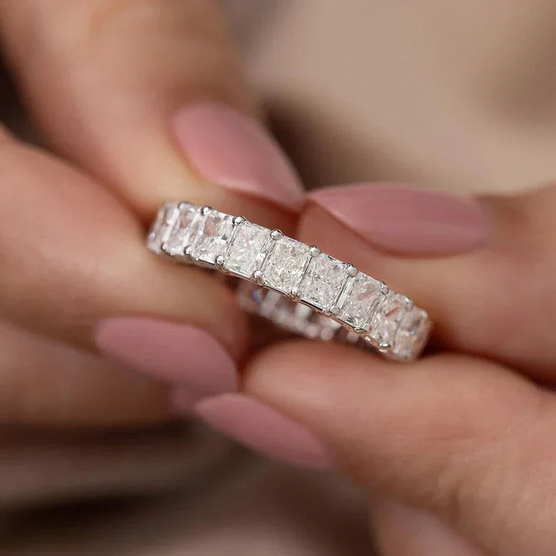 Faustina Beltrami ring | witgoud 18k